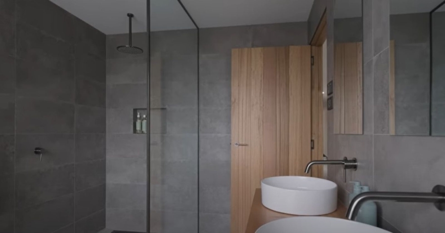 4 Bedroom Property for Sale in Whale Rock Western Cape